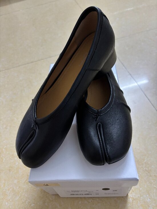 Maison Martin Margiela Shoes - Maison Margiela Tabi Ballerina Flats - Black - Size 37